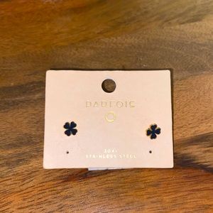 Parfois Clover Earring Studs